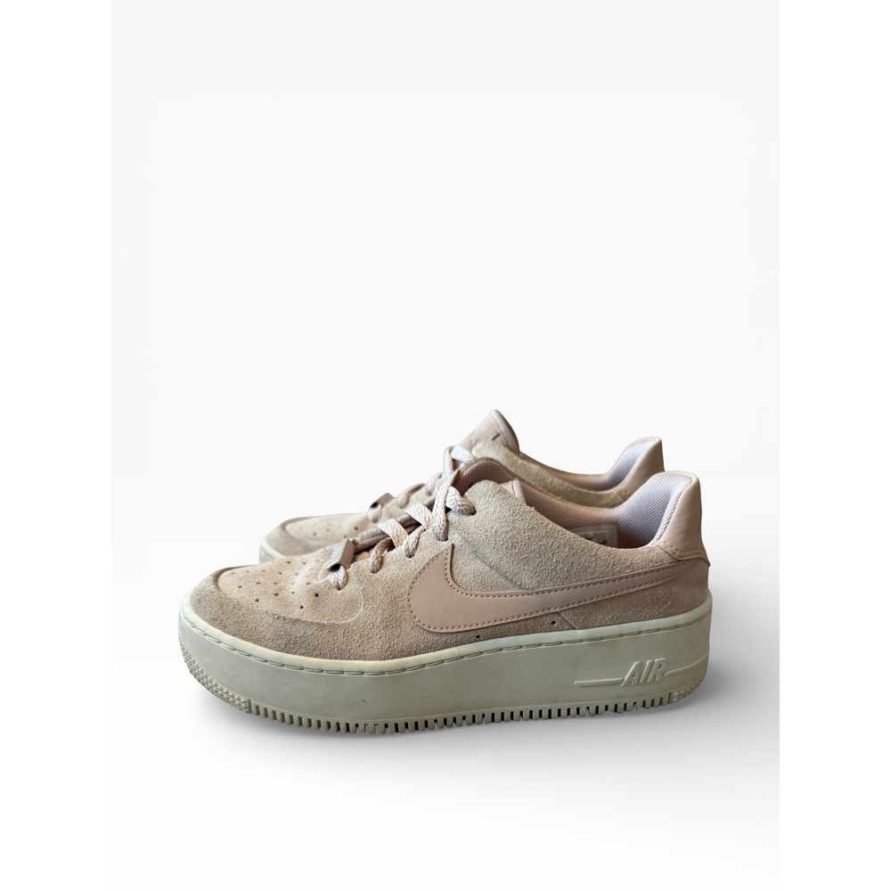 Nike‎ Air Force 1 Sage Low Pink Suede Platform Women's 7.5